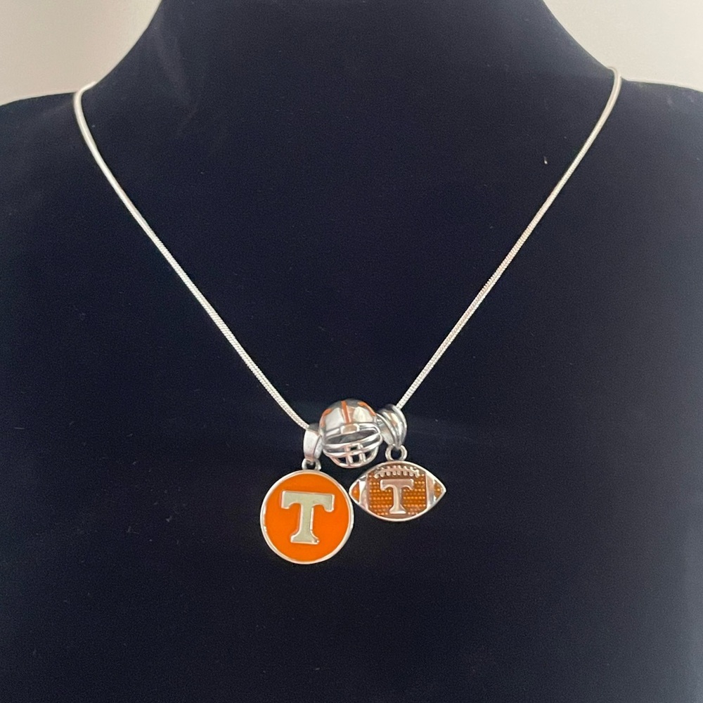 22in Silver Necklace with Tennessee Volunteers Charms 925 sterling silver